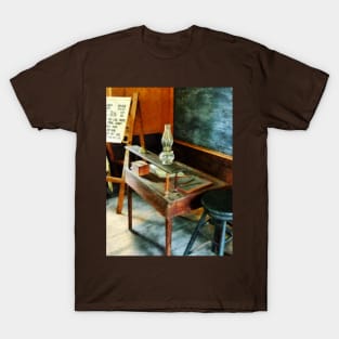 Teachers - Teacher's Desk With Hurricane Lamp T-Shirt